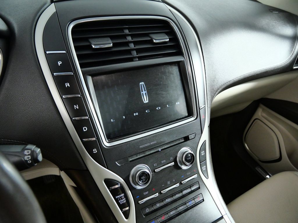 Used 2018 Lincoln MKX Reserve w/ Canadian Touring Package AWD/4WD image 20