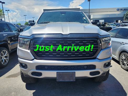 Used 2022 RAM 1500 Big Horn w/ Night Edition AWD/4WD image 2