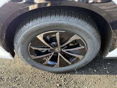 New 2026 Lexus RZ 450e Premium image 7