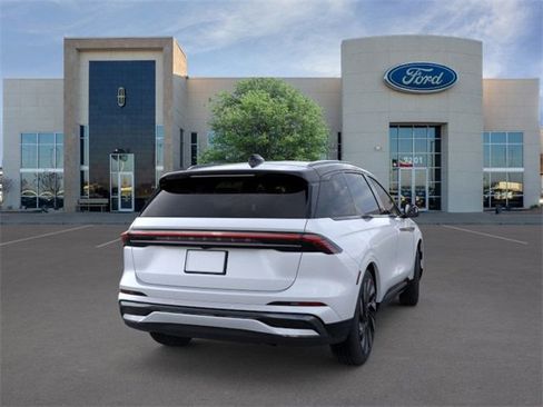 New 2026 Lincoln Nautilus Reserve w/ Jet Appearance Package image 8