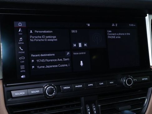 Used 2019 Porsche Macan image 32