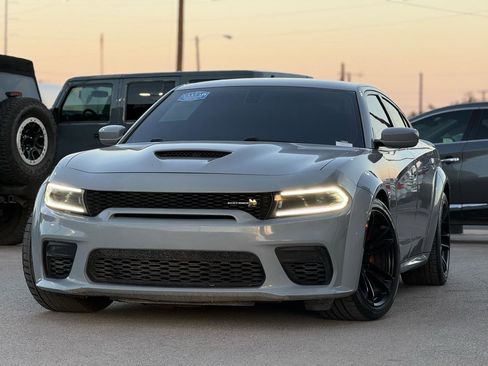 Used 2022 Dodge Charger Scat Pack RWD image 4