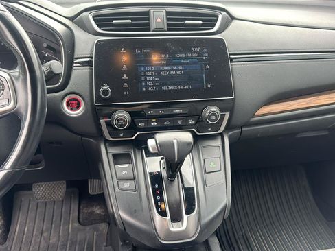 Used 2018 Honda CR-V Touring image 10