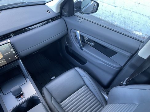 Certified 2024 Land Rover Discovery Sport S image 18