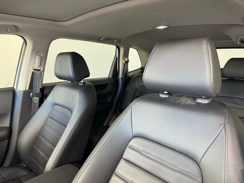 Used 2024 Honda CR-V EX-L image 3