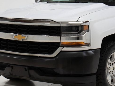 Used 2018 Chevrolet Silverado 1500 W/T RWD image 10