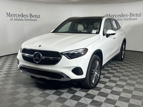Certified 2026 Mercedes-Benz GLC 300 image 3