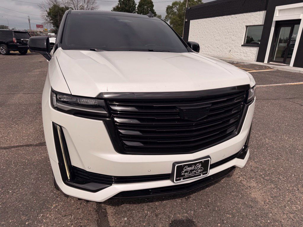 Used 2021 Cadillac Escalade Premium Luxury Platinum AWD/4WD image 13