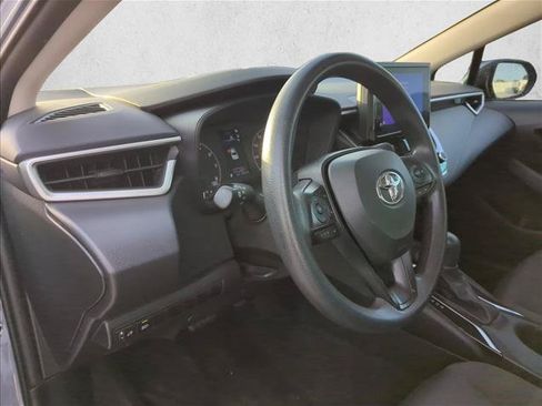 Used 2023 Toyota Corolla LE FWD image 12