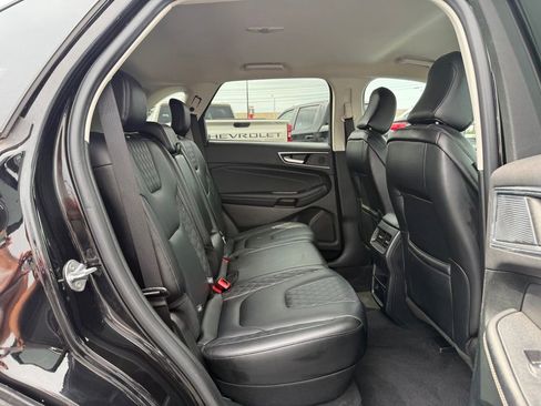Used 2024 Ford Edge Titanium AWD/4WD image 18