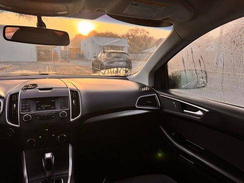 Used 2017 Ford Edge SEL w/ Class II Trailer Tow Package AWD/4WD image 27