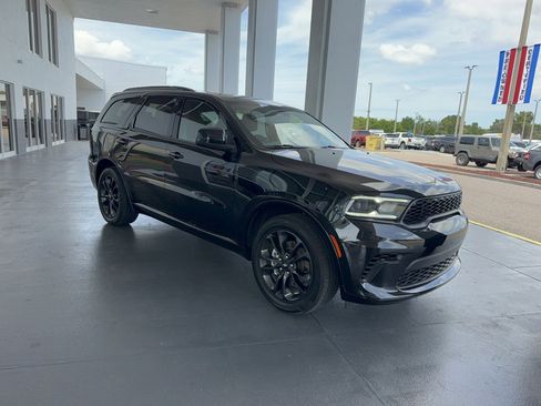 Used 2025 Dodge Durango GT w/ Blacktop Package RWD image 4