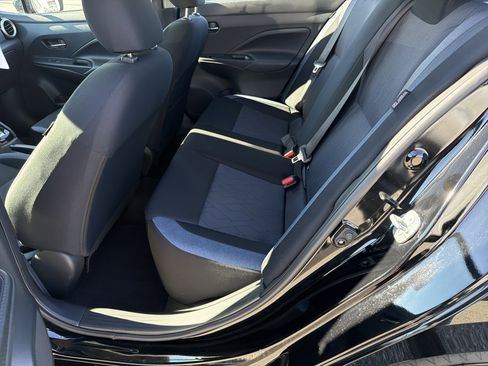 Used 2023 Nissan Versa SV image 27