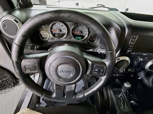 Used 2014 Jeep Wrangler Sahara w/ Trailer Tow Group AWD/4WD image 17