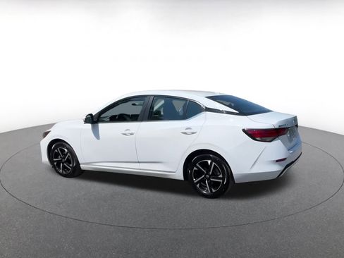 Used 2024 Nissan Sentra SV image 10