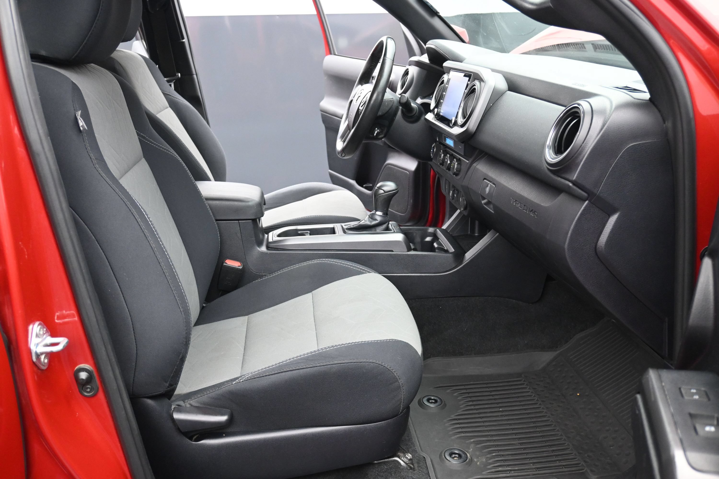 Used 2021 Toyota Tacoma TRD Off-Road RWD image 23