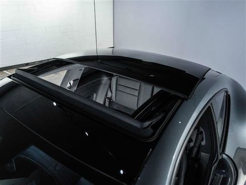 Certified 2025 Porsche 911 Carrera image 17