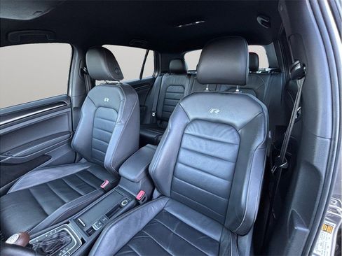 Used 2017 Volkswagen Golf R 4-Door image 21