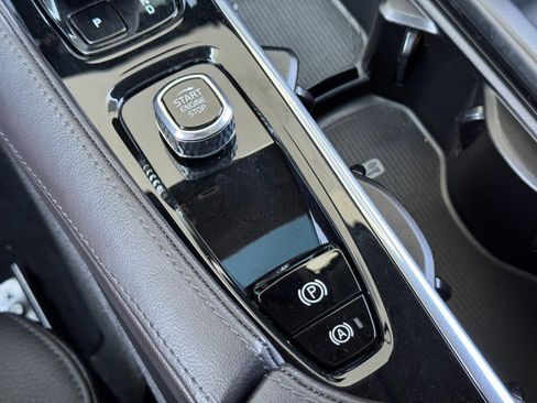 Used 2023 Volvo S90 B6 Plus w/ Protection Package Premier image 32