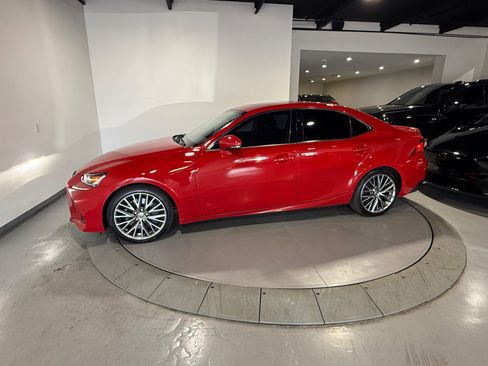 Used 2018 Lexus IS 300 AWD w/ Comfort Package image 11