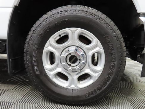 Used 2025 Ford F350 XLT image 8