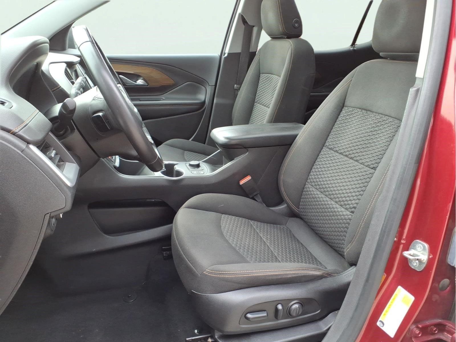 Used 2019 GMC Terrain SLE w/ Driver Convenience Package AWD/4WD image 8