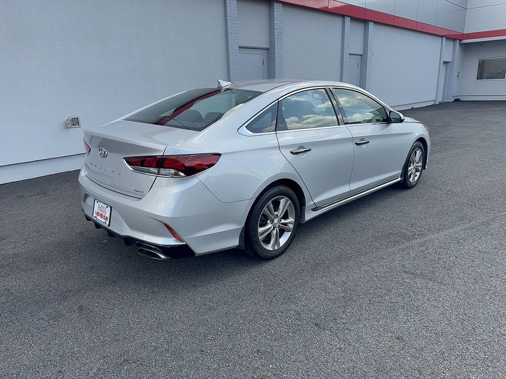 Used 2019 Hyundai Sonata Sport w/ Tech Package 03 FWD image 4