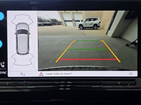 New 2026 Volkswagen Atlas SE FWD image 16