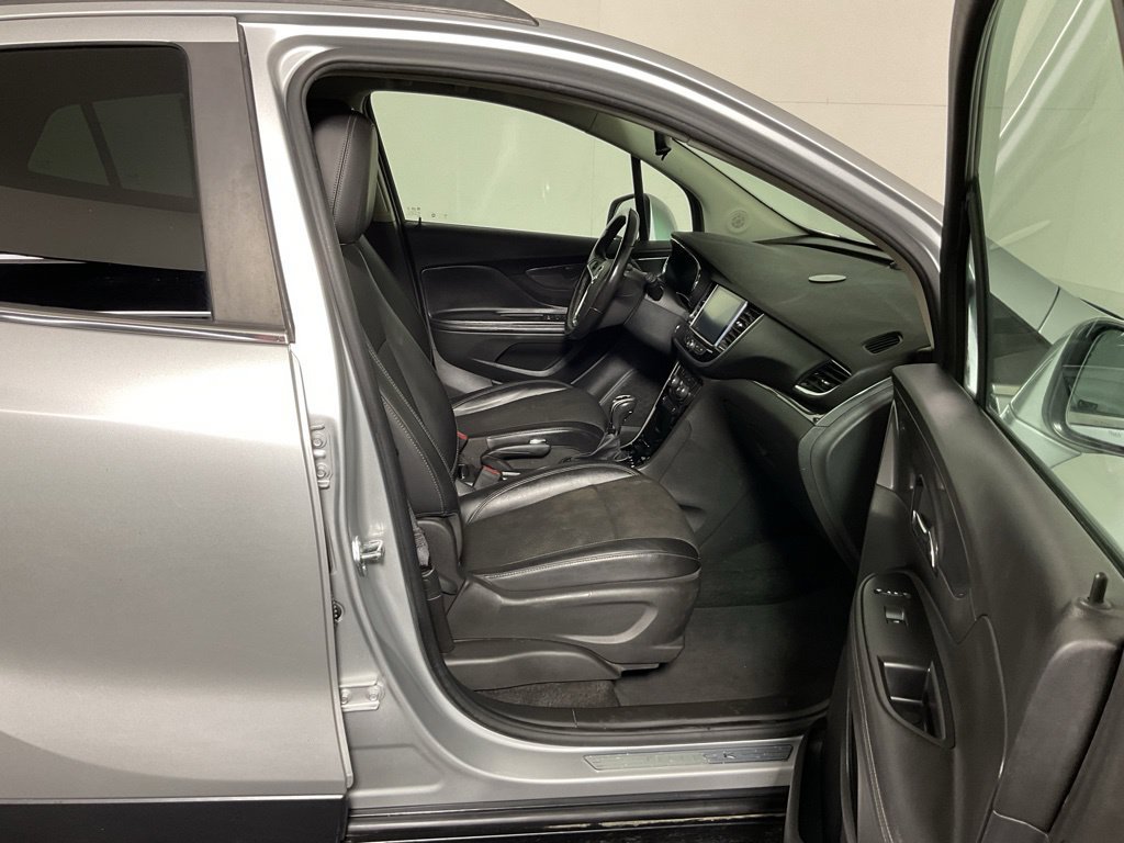 Used 2019 Buick Encore Preferred w/ Safety Package AWD/4WD image 33