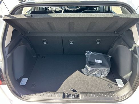 New 2026 Hyundai Venue SE FWD image 29