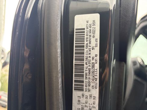 Used 2016 Jeep Wrangler Rubicon w/ Power Convenience Group AWD/4WD image 34
