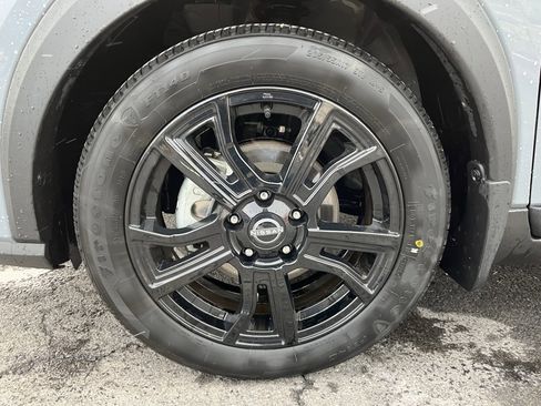 Used 2024 Nissan Kicks SR image 7