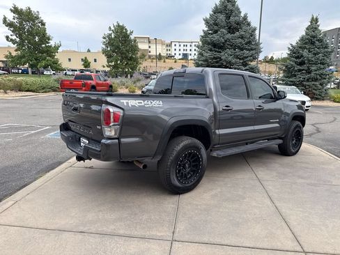 Used 2020 Toyota Tacoma TRD Off-Road w/ Technology Package AWD/4WD image 6