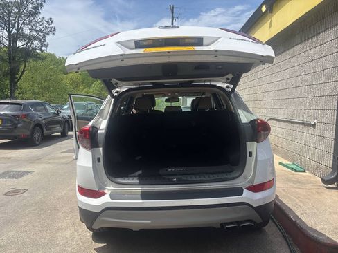 Used 2017 Hyundai Tucson Limited w/ Cargo Package FWD image 14