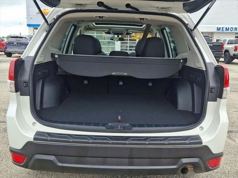 Used 2023 Subaru Forester Premium AWD/4WD image 31