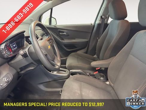 Used 2020 Chevrolet Trax LS w/ Tint and Cruise Package AWD/4WD image 9