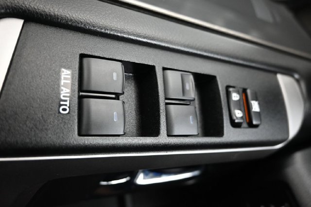 Used 2020 Toyota 4Runner Limited AWD/4WD image 31