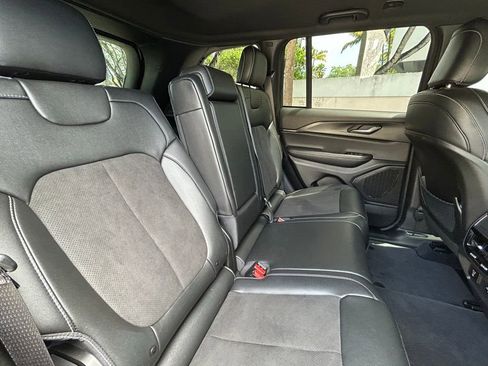 Certified 2024 Jeep Grand Cherokee Altitude AWD/4WD image 37