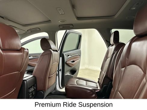 Used 2018 Buick Enclave Avenir w/ Avenir Technology Package AWD/4WD image 37