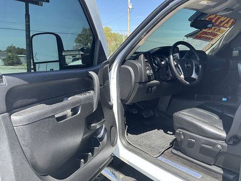 Used 2014 Chevrolet Silverado 2500 LT w/ Z71 Appearance Package AWD/4WD image 21