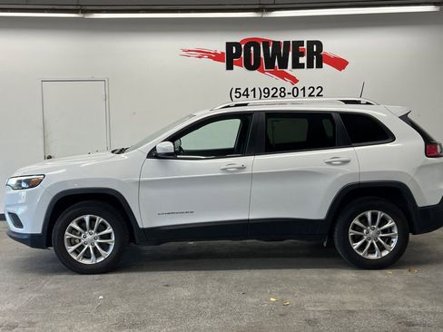 Used 2020 Jeep Cherokee Latitude w/ Cold Weather Group image 6
