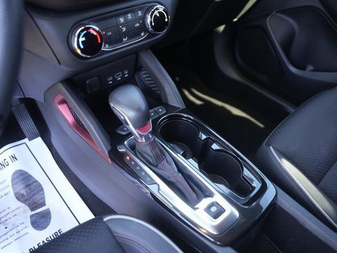 Used 2022 Chevrolet TrailBlazer RS image 27