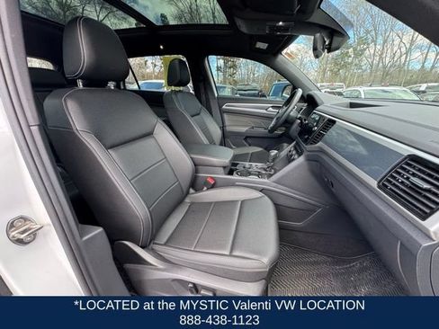 Certified 2023 Volkswagen Atlas Cross Sport SEL R-Line AWD/4WD image 27