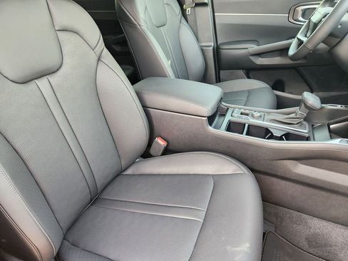 New 2026 Kia Sorento S AWD/4WD image 10