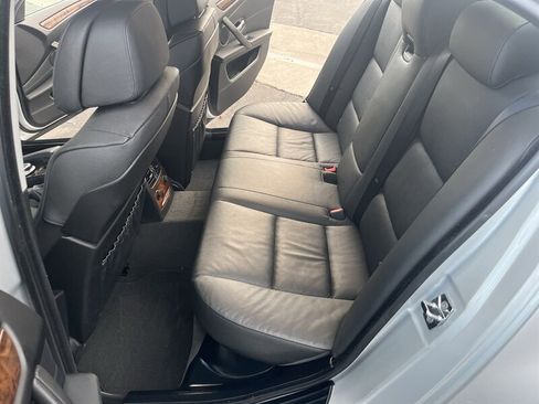 Used 2008 BMW 550i Sedan image 29