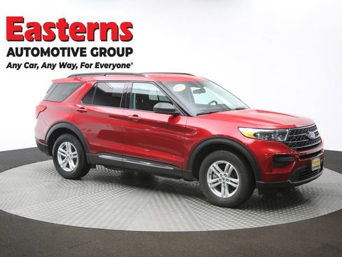 Used 2021 Ford Explorer XLT image 48