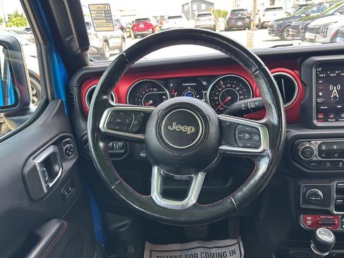 Used 2021 Jeep Gladiator Rubicon AWD/4WD image 8
