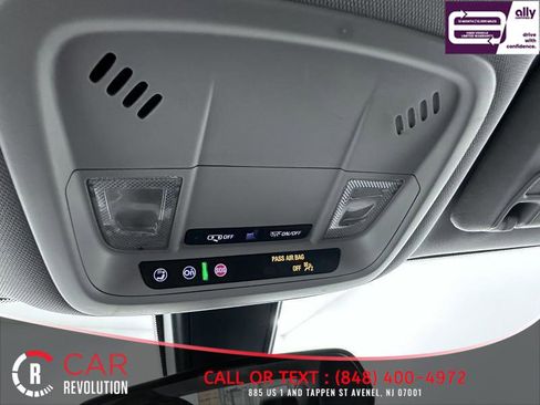 Used 2022 Chevrolet Malibu LT image 36