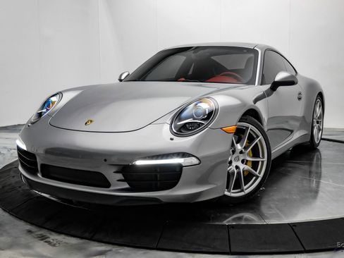 Used 2012 Porsche 911 Carrera S RWD image 4