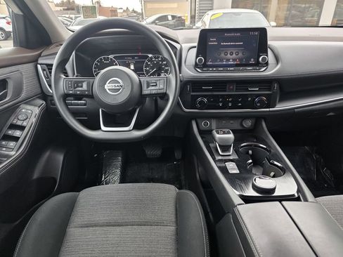 Used 2021 Nissan Rogue S image 10